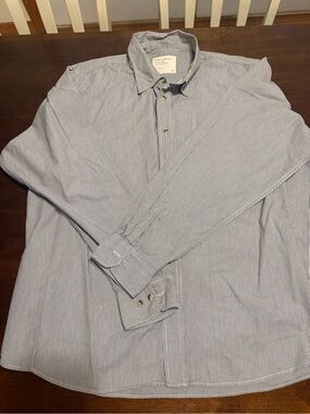 Wrangler Men's Light Blue and White Pinstripe Button-Down Shirt